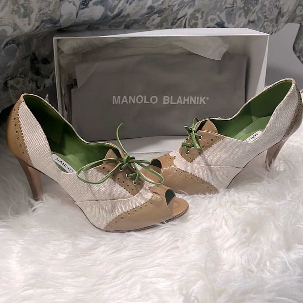 Manolo Blahnik Oxford shoes… Vintage!! Gorgeous!!